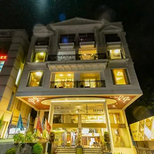 sepoy-grande-hotel.mysorehotels.org/